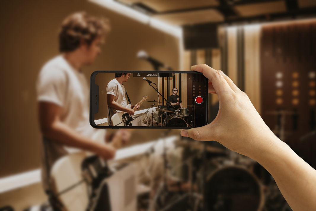 The Complete Guide to Streaming on Live